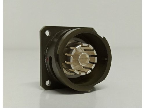 Конектор VG96929A2-28FN CGE2E28H15F-B-16 Конектор VG96929A2-28FN CGE2E28H15F-B-16
